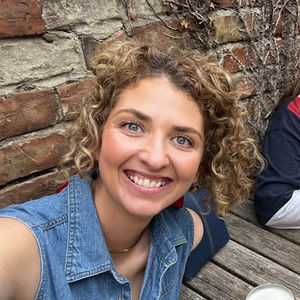 Meet your Posher, Alexandra